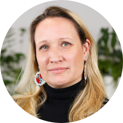 Dr Jacqueline Bracher