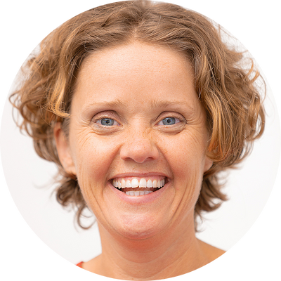 Prof Jantina de Vries